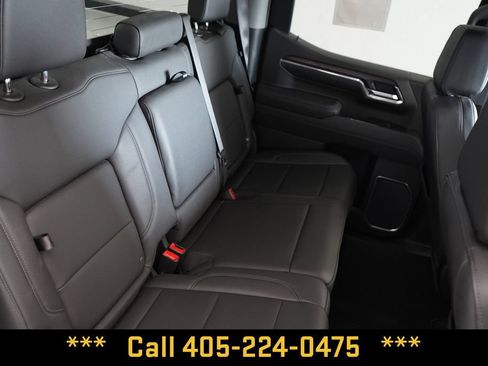 Used 2025 GMC Sierra 1500 SLT AWD/4WD image 28