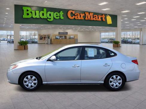 Used 2010 Hyundai Elantra GLS FWD image 4