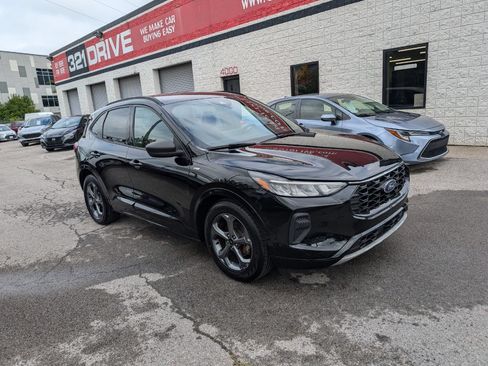 Used 2023 Ford Escape ST-Line w/ Tech Pack #1 FWD image 1