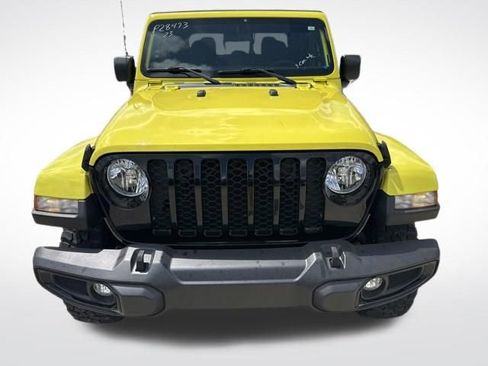 Used 2023 Jeep Gladiator Sport AWD/4WD image 8