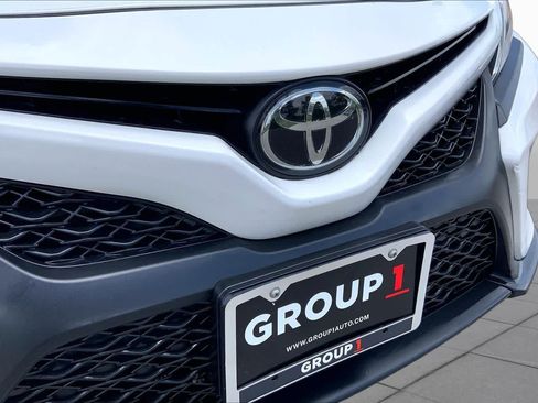 Used 2019 Toyota Camry SE FWD image 29