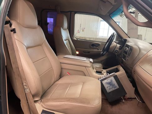 Used 1999 Ford F150 XLT image 20