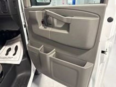 New 2025 Chevrolet Express 2500 w/ Driver Convenience Package image 33