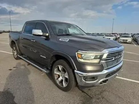 Used 2019 RAM 1500 Laramie AWD/4WD image 5