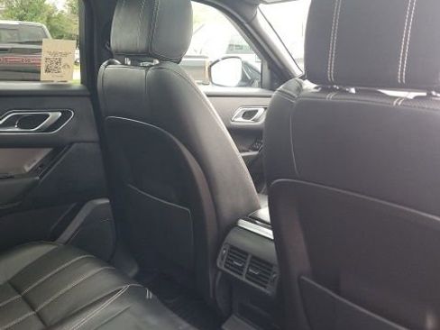 Used 2019 Land Rover Range Rover Velar S image 17