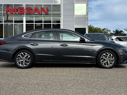 Used 2023 Hyundai Sonata SEL image 3