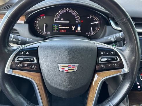 Used 2018 Cadillac XTS Luxury image 28