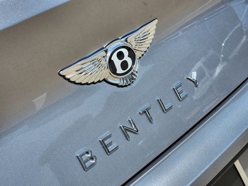 Used 2024 Bentley Continental GT image 13
