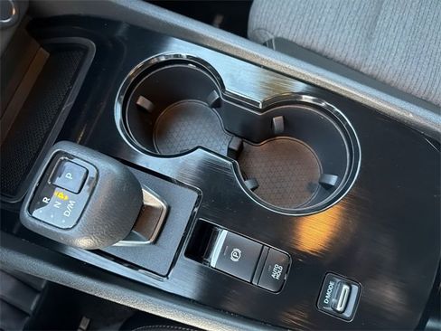 Used 2021 Nissan Rogue SV image 24