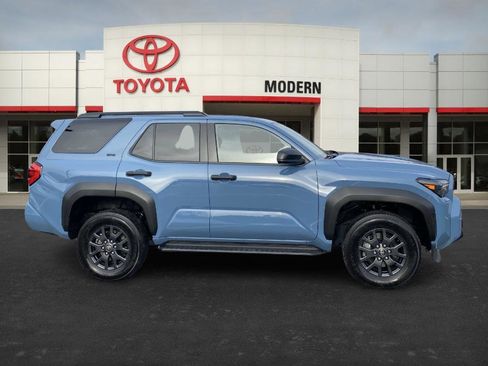 Certified 2025 Toyota 4Runner SR5 image 6