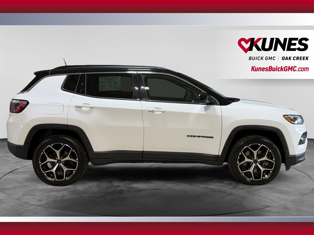 Used 2025 Jeep Compass Limited AWD/4WD image 12