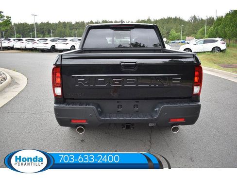 New 2026 Honda Ridgeline Black Edition image 6
