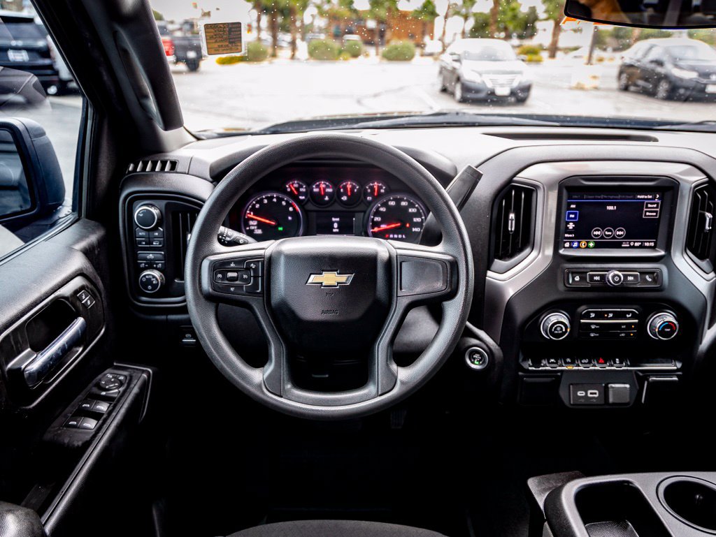Used 2024 Chevrolet Silverado 1500 Custom w/ Turbomax Blackout Package AWD/4WD image 21