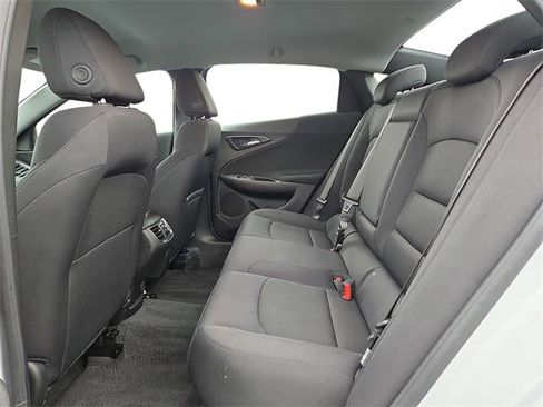 Used 2025 Chevrolet Malibu LT image 10