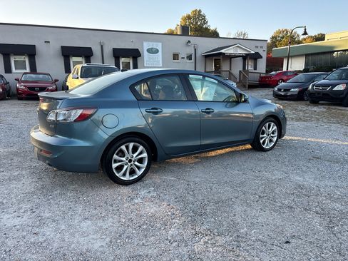 Used 2011 MAZDA MAZDA3 s Sport w/ Tech Pkg image 7