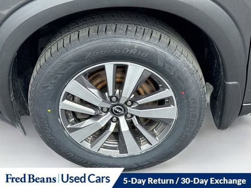 Used 2023 Nissan Pathfinder SL AWD/4WD image 33