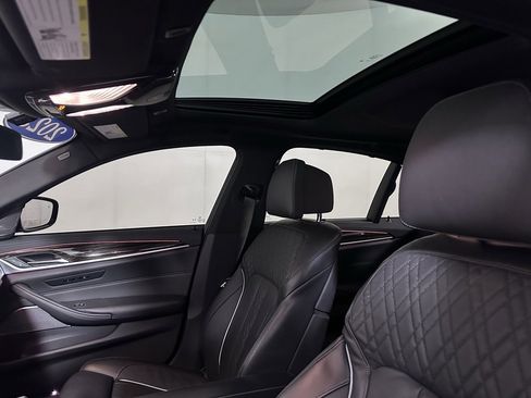 Used 2023 BMW M550i xDrive w/ Executive Package image 15