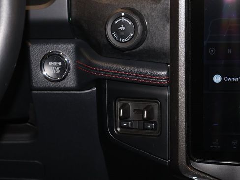 Certified 2024 Ford Expedition Limited image 31