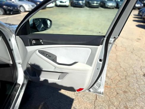 Used 2013 Kia Optima LX image 39