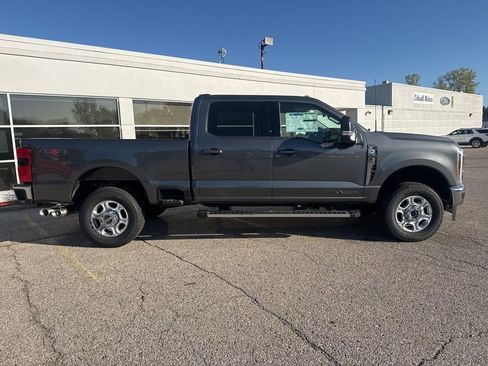 New 2026 Ford F350 XLT w/ XLT Premium Package AWD/4WD image 2