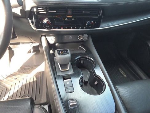 Used 2023 Nissan Rogue Platinum w/ Platinum Premium Package image 20