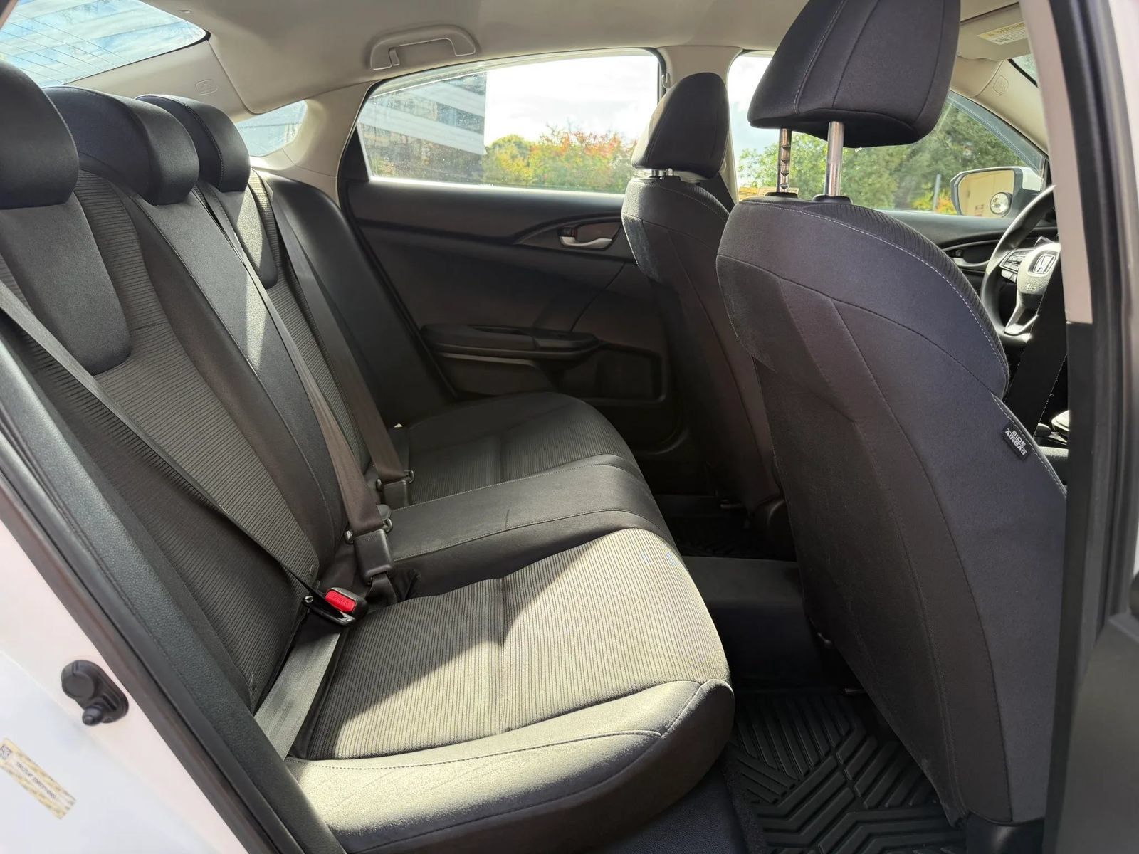 Used 2019 Honda Insight LX image 30