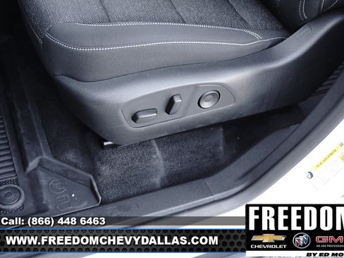 New 2026 Chevrolet Traverse LT w/ Driver Confidence Package image 36