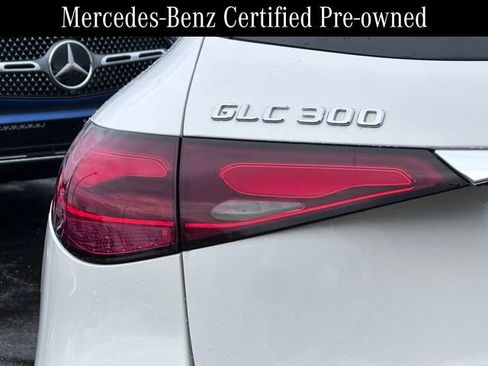 Used 2024 Mercedes-Benz GLC 300 4MATIC image 11