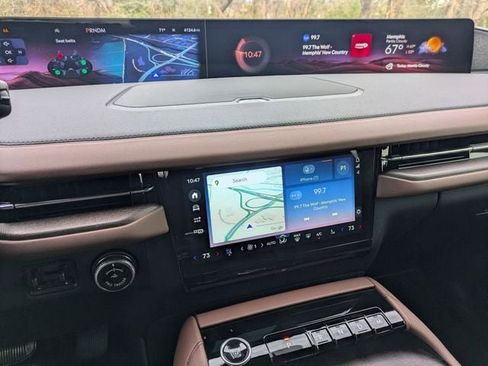 New 2026 Lincoln Navigator L Reserve AWD/4WD image 16