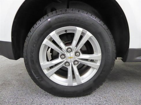 Used 2015 Chevrolet Equinox LT w/ Driver Convenience Package image 34