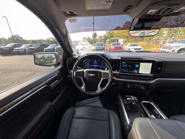 Used 2024 Chevrolet Silverado 1500 LTZ w/ LTZ Premium Package AWD/4WD image 18