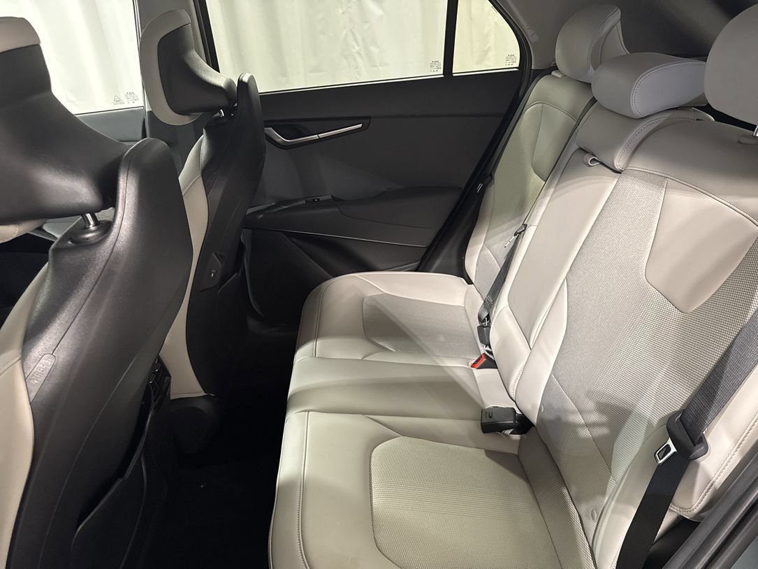 New 2026 Kia Niro EX FWD image 22