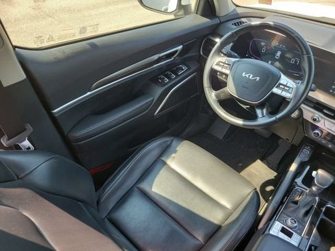 Used 2025 Kia Telluride S AWD/4WD image 14
