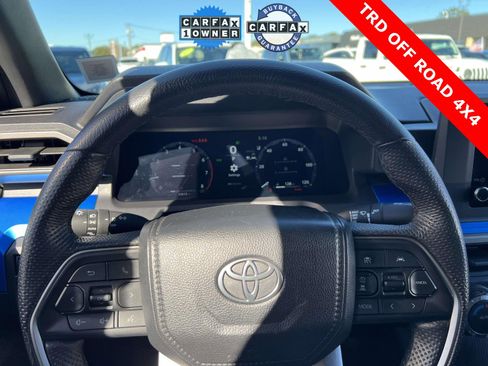 Used 2024 Toyota Tacoma TRD Off-Road image 29