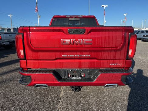 Used 2024 GMC Sierra 1500 AT4 w/ Technology Package image 6