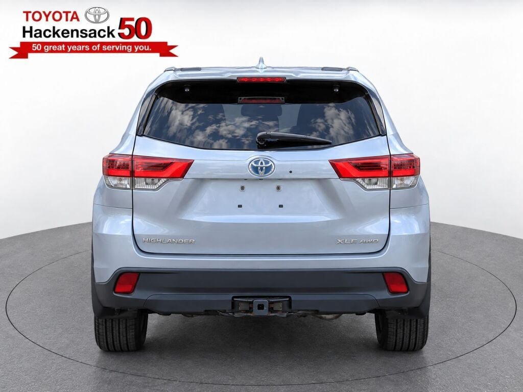 Used 2019 Toyota Highlander XLE AWD/4WD image 7