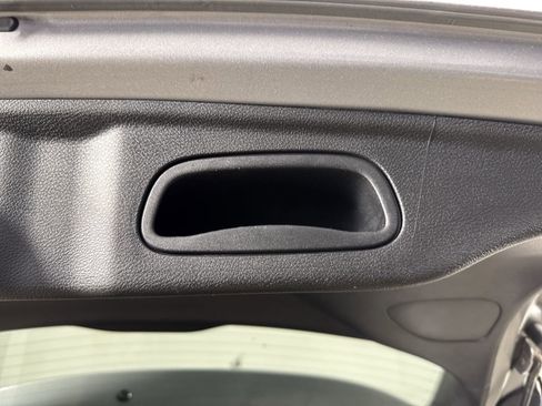 Used 2022 Jeep Compass Latitude image 33