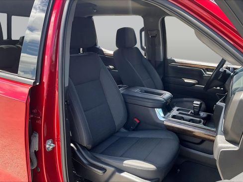Used 2022 GMC Sierra 1500 Elevation w/ Preferred Package RWD image 9