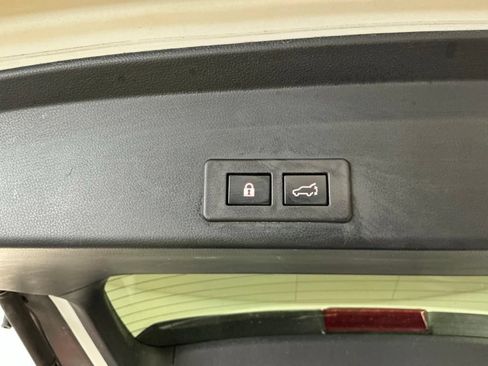 Used 2021 Subaru Ascent Limited w/ Technology Package AWD/4WD image 29