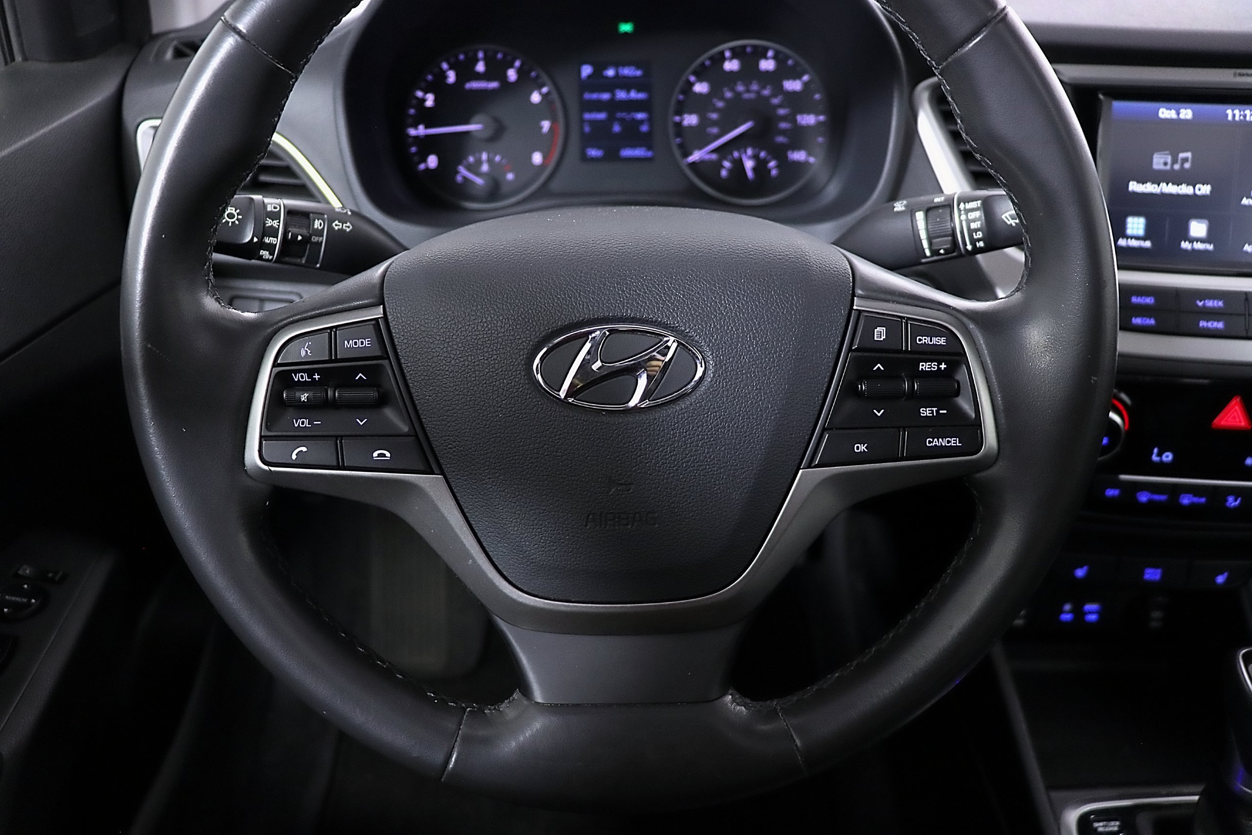 Used 2022 Hyundai Accent Limited FWD image 17