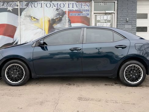Used 2018 Toyota Corolla LE image 6