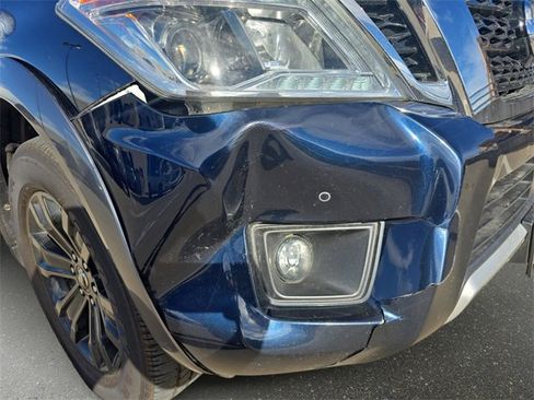 Used 2018 Nissan Armada Platinum image 28