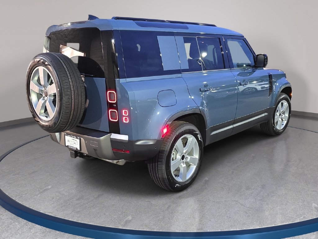 New 2026 Land Rover Defender 110 S AWD/4WD image 5