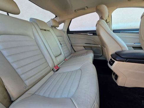 Used 2013 Ford Fusion SE image 14