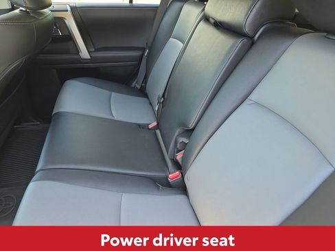 Used 2022 Toyota 4Runner SR5 Premium w/ Moonroof Package RWD image 17