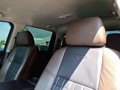 Used 2018 Nissan Titan Platinum Reserve AWD/4WD image 20