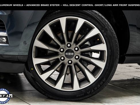 Used 2021 Lincoln Navigator Reserve w/ Luxury Package image 3