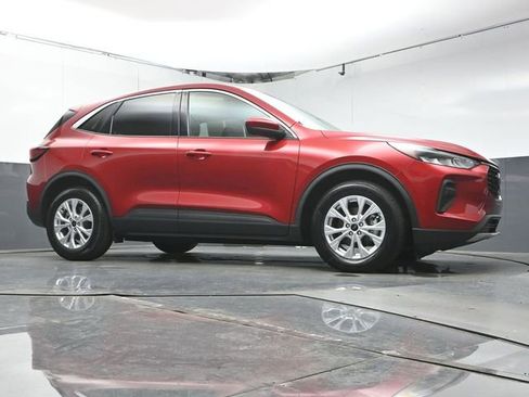 Used 2023 Ford Escape Active w/ Tech Pack #2 FWD image 30