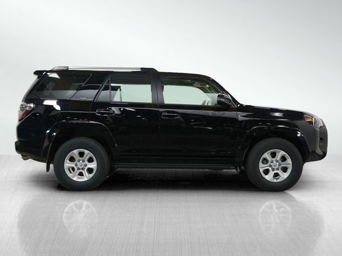 Used 2024 Toyota 4Runner SR5 Premium image 8