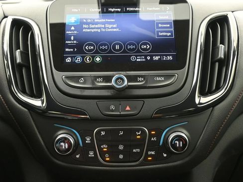 Used 2024 Chevrolet Equinox RS w/ RS Leather Package FWD image 19